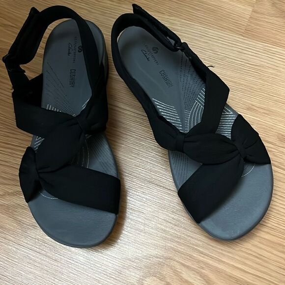 CLARKS CLOUDSTEPPERS WOMEN’S SIZE 6  ARLA MAE BOW SANDALS - Picture 2 of 7